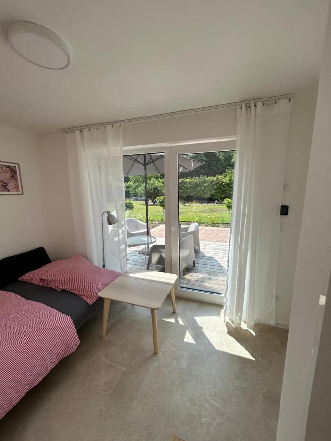 Red Travel Apartment Dvur Kralove nad Labem Luaran gambar